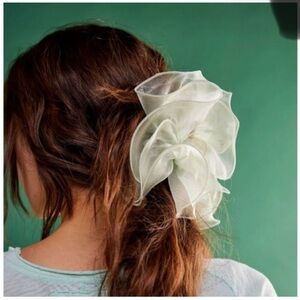 Free People Sonya Sheer Claw. NWT. Green the life of a show girl